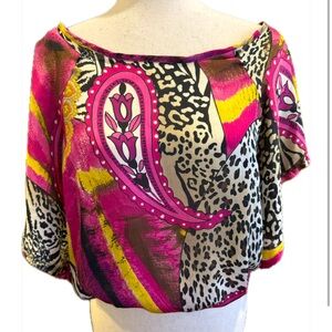 Famousa Sz S Maximalist dolman top.
